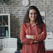 5 Ciri Kepribadian Perempuan yang Otomatis Bikin Terlihat Percaya Diri