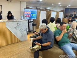 Warga Senang Bikin Paspor di Layanan Akhir Pekan karena Bantu yang Sibuk Kerja