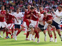 Nottingham Vs Tottenham Selesai 0-0
