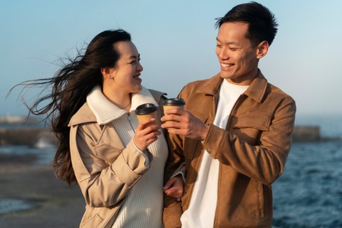 Sagittarius dapat menjadi pasangan yang cocok untuk Libra berkat kesamaan dalam komunikasi dan kebutuhan akan koneksi emosional. Keduanya bisa membangun hubungan yang hangat, penuh kasih sayang, sekaligus dipenuhi pengalaman seru./ Foto: magnific.com