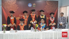 Xanana Gusmao mendapatkan gelar doktor honoris Causa dari kampus Universitas Hasanuddin (Unhas) Makassar, Sulawesi Selatan, Sabtu (5/9).