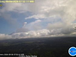 Anak Krakatau Erupsi, Semeru Juga Meletus Pagi Ini