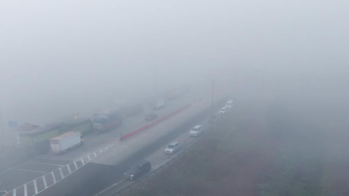 FOTO: Tol Palembang-Prabumulih Ditutup Sementara Imbas Kabut Asap