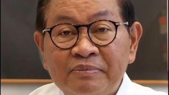 Gubernur DKI Jakarta Pramono Anung mengeluarkan imbauan untuk tetap tenang dan waspada menghadapi abu vulkanik imbas erupsi Gunung Anak Krakatau pada Minggu (6/9).
