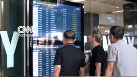 Sebanyak 209 penerbangan di Bandara Internasional Soekarno-Hatta (CGK) terdampak akibat erupsi Gunung Anak Krakatau.