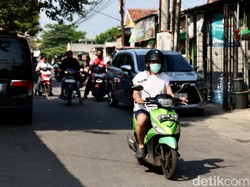 Hujan Abu Gunung Anak Krakatau, BPBD Jabar Imbau Warga Pakai Masker