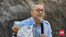 Menteri Koordinator Bidang Pangan Zulkifli Hasan alias Zulhas menyebut beras subsidi program Stabilisasi Pasokan dan Harga Pangan (SPHP) akan hadir dengan kemasan baru berwarna biru dan berganti nama menjadi Beras Kita