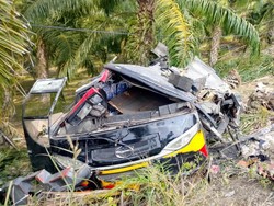 Bus Bintang Fadiyah Terperosok Tewaskan 2 Orang di Mateng, Sopir Tersangka