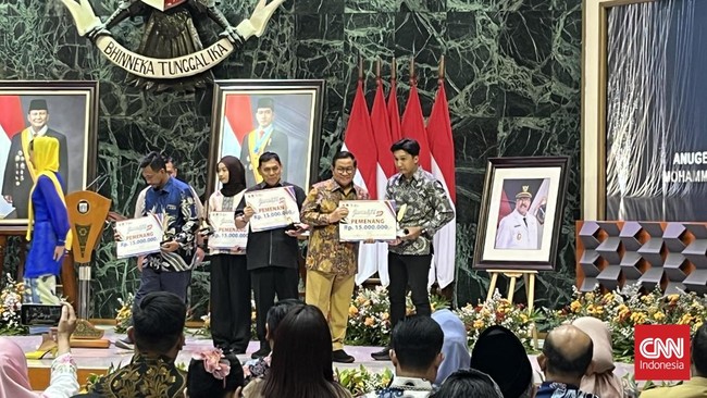 CNNIndonesia.com meraih juara satu dalam Anugerah Jurnalistik Mohammad Hoesni Thamrin (MH Thamrin) ke-52 Tahun 2026 kategori produk jurnalistik infografis.