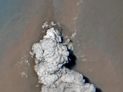 Analisa Pakar Terkait Erupsi Gunung Anak Krakatau, Ini yang Perlu Diwaspadai