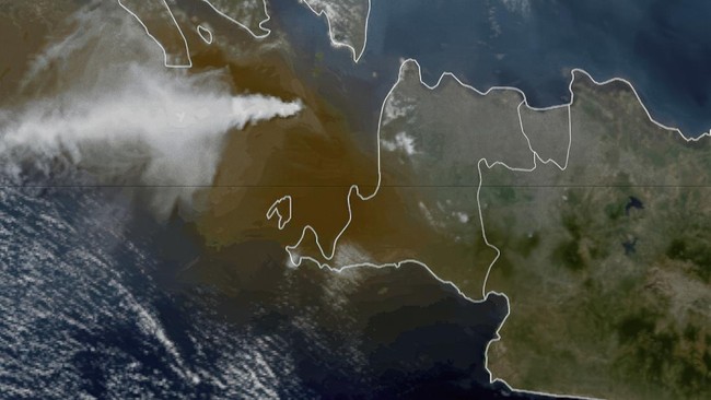 A satellite view shows a volcanic eruption at Mount Anak Krakatau, Indonesia, September 5, 2026, in this screengrab obtained from a timelass satellite video. CSU/CIRA & JMA/JAXA/Handout via REUTERS    THIS IMAGE HAS BEEN SUPPLIED BY A THIRD PARTY. MA