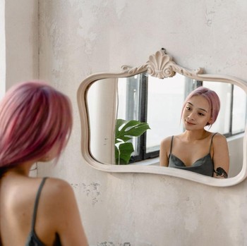 Di Balik Tren Clean Girl Aesthetic, Benarkah Ada Standar 'Effortless Beauty' yang Sulit Dicapai?