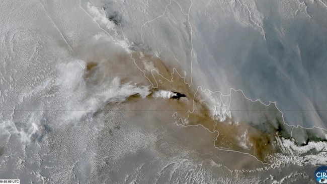 Kepala BNPB: Per Hari Ini, Erupsi Gunung Anak Krakatau Sudah Menurun