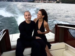 Most Pop Sepekan: Katie Holmes Pamer Liburan Romantis Bareng Pacar Berondong
