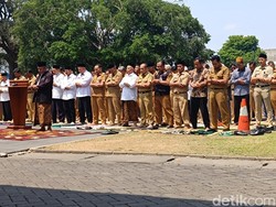 Kebakaran TPA Putri Cempo Belum Juga Padam, Pemkot Solo Gelar Salat Istisqa