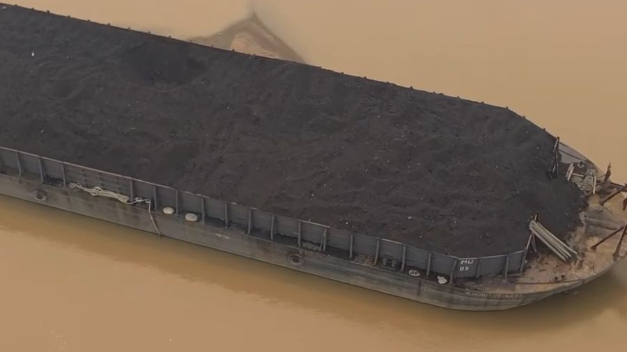 Kekeringan sungai Kapuas. (Ist Instagram atr.drone)