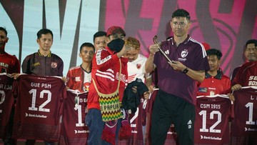 Update Eksklusif Olahraga CNN : Pelatih PSM Soroti Tak Ada Official Training di Super League