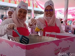 8.100 Ayam Kecap Dimasak Serentak, Pertamina Raih Rekor MURI