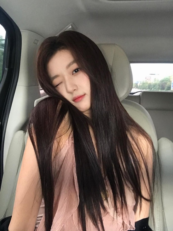 Awalnya hanya ingin fokus bekerja, Shang Zhitao kemudian justru terlibat dengan romansa mendebarkan dan tidak terduga dengan bosnya, Luan Nian (Jing Boran)./ Foto: instagram.com/sq_niki
