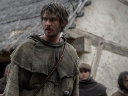Sebut Film Barunya Bakalan Bikin MIiliarder Ketakutan, Andrew Garfield Dikritik