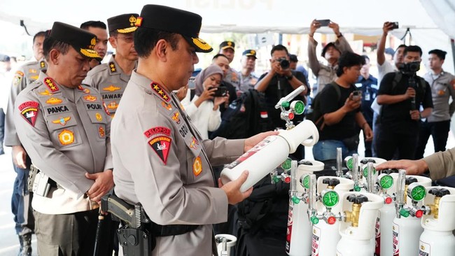 Wakapolri Komjen Dedi Prasetyo dalam Apel Gelar Pasukan dalam rangka Kesiapan Menghadapi Bencana dan Gangguan Kamtibmas Tahun 2026 di Cikeas, Jawa Barat, Senin (7/9/2026).