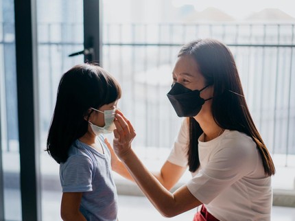 Menjaga Kesehatan Anak yang Dititipkan di Daycare saat Kondisi Hujan Abu