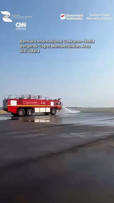 Bandara Soetta Semprot Runway Usai Ditutupi Abu Vulkanik
