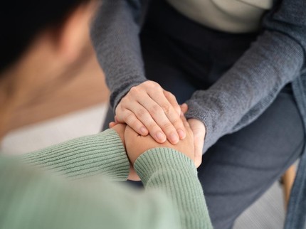 7 Ciri Kepribadian Orang Penyayang yang Diam-diam Membawa Kebaikan bagi Orang Lain
