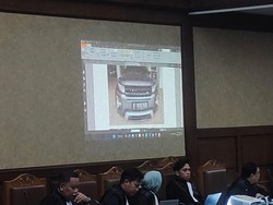 Jaksa KPK Tunjukkan Range Rover-LEGO Star Wars Sitaan dari Eks Staf Kemenag