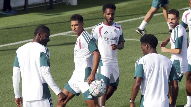 Real Madrid players attend a training session at the Ciudad Real Madrid training ground in Madrid on September 7, 2026 ahead of the UEFA Champions League first round day 1 football match between Real Madrid and Inter Milan. (Photo by Thomas COEX / AF