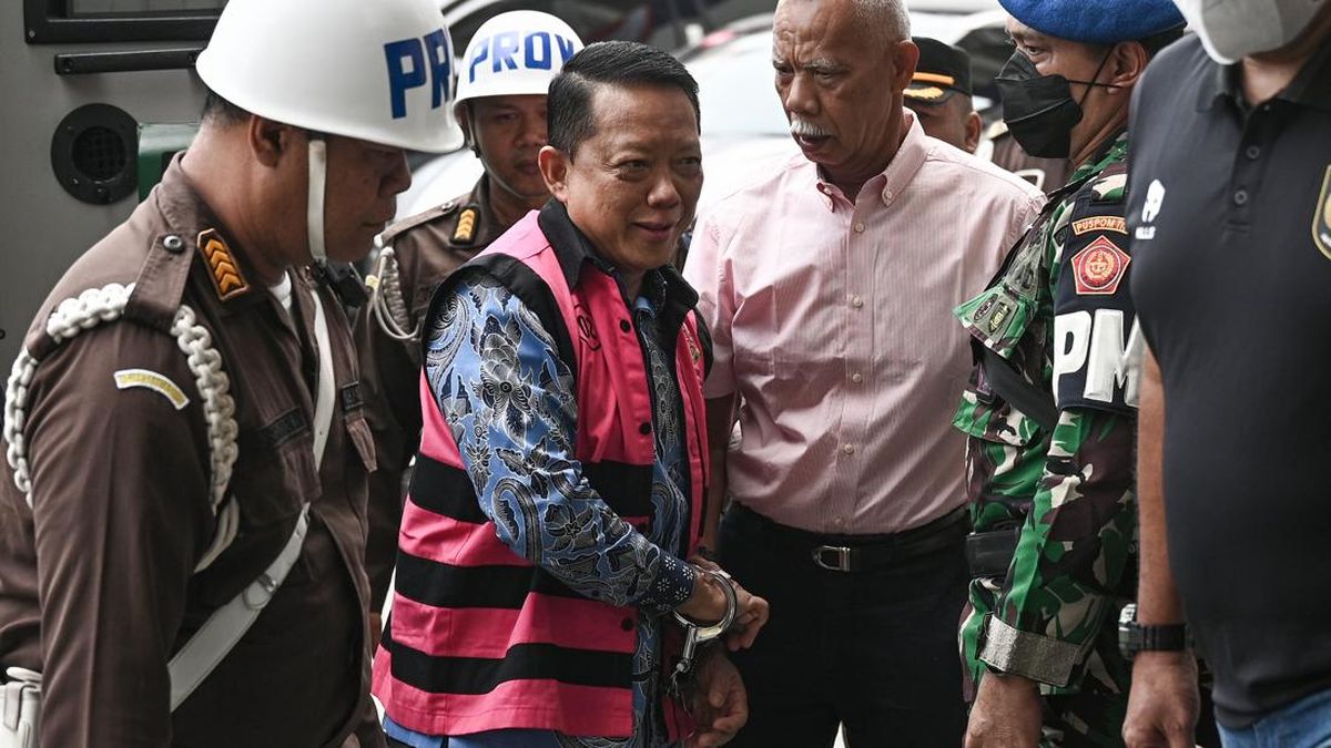 Kejagung Kantongi Bukti Diduga Uang Pemerasan Eks Jampidsus Febrie