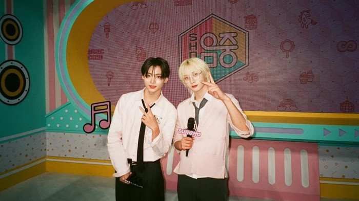 Sangwon ALPHA DRIVE ONE dan Sungho BOYNEXTDOOR Terpilih Jadi MC Baru Music Core, Ini Potretnya