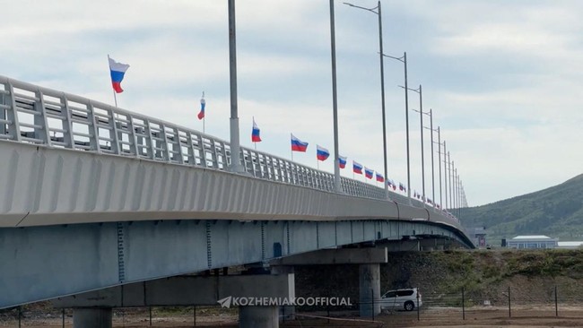 Jembatan Darat Penghubung Rusia-Korut Resmi Beroperasi