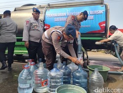 Belasan Tahun Krisis Air, Warga Terdampak Lumpur Lapindo Dapat Bantuan