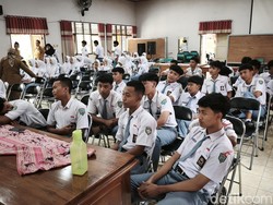 137 Siswa-Guru SMAN 1 Tunjungan Blora Keracunan MBG