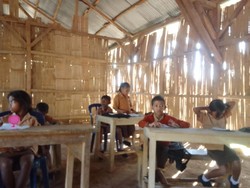 SDN Mboeng yang Berdinding Bambu 18 Tahun Tak Tersentuh Renovasi