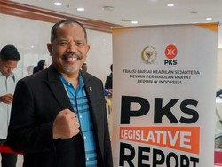 Johan Rosihan Soroti Stok Beras Berlebih tapi Harga Naik