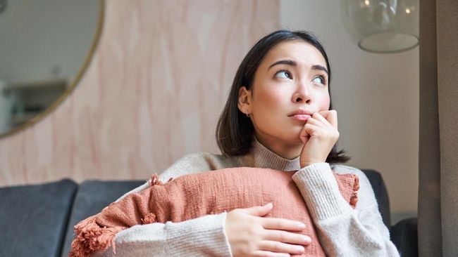 Zodiak yang Paling Sering Overthinking di Malam Hari