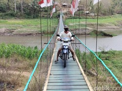 Jembatan Gantung Terpanjang se-Jawa Ada di Malang, Begini Penampakannya