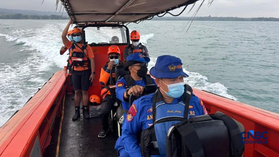 Lima wartawan dan tiga orang lainnya nan lenyap kontak di sekitar Gunung Anak Krakatau, Banten, hingga Rabu (9/9/2026) belum ditemukan.