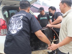 Sidak SPBU di Sintang, Polisi Temukan Tangki Modifikasi di Bagasi Mobil