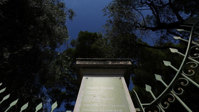 View of the entrance of the Renoir Museum after four paintings were stolen by thieves in an early-morning break-in, with two recovered nearby, in Cagnes-sur-Mer, on the French Riviera, France, September 8, 2026. REUTERS/Manon Cruz