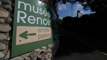 FOTO: Museum Renoir di Prancis Dibobol Maling
