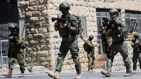 Israeli forces conduct a raid in Anata, in the Israeli-occupied West Bank, September 8, 2026. REUTERS/Ammar Awad