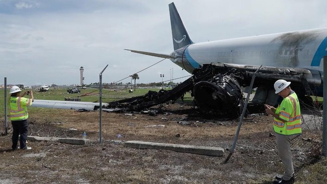 Jejak Ban 396 M Ungkap Detik-Detik Boeing Tabrak Mobil Buat 5 Tewas