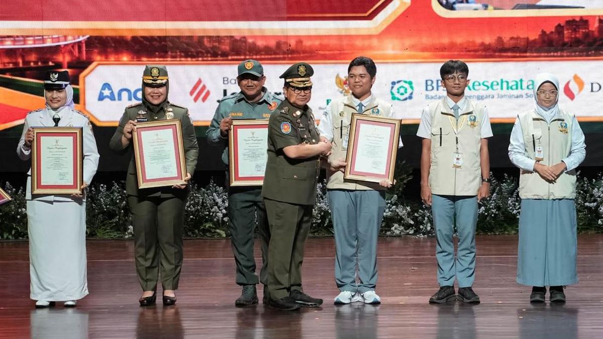 HUT ke-76 Satpol PP, Pramono Tekankan Ketegasan dan Pendekatan Humanis