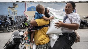 33 Juta Rakyat Miskin akan Diberi Bantuan 30 Kg Beras