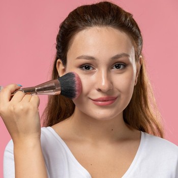 BeauPicks: 3 Rekomendasi Cream Blush yang Bikin Makeup Terlihat Dewy