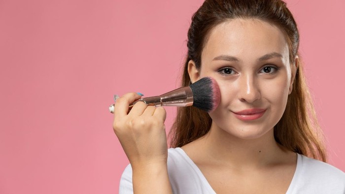 BeauPicks: 3 Rekomendasi Cream Blush yang Bikin Makeup Terlihat Dewy