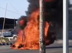 Bentrokan di Jalan Leimena Makassar Diduga Masalah Lahan, 4 Motor Dibakar